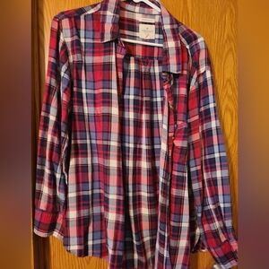 American Eagle Outfitters Oversized Red and Blue Plaid Shirt